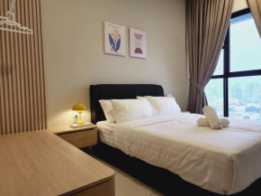 Deluxe Room view TRX KlCC KL118 MRT - Middle floor